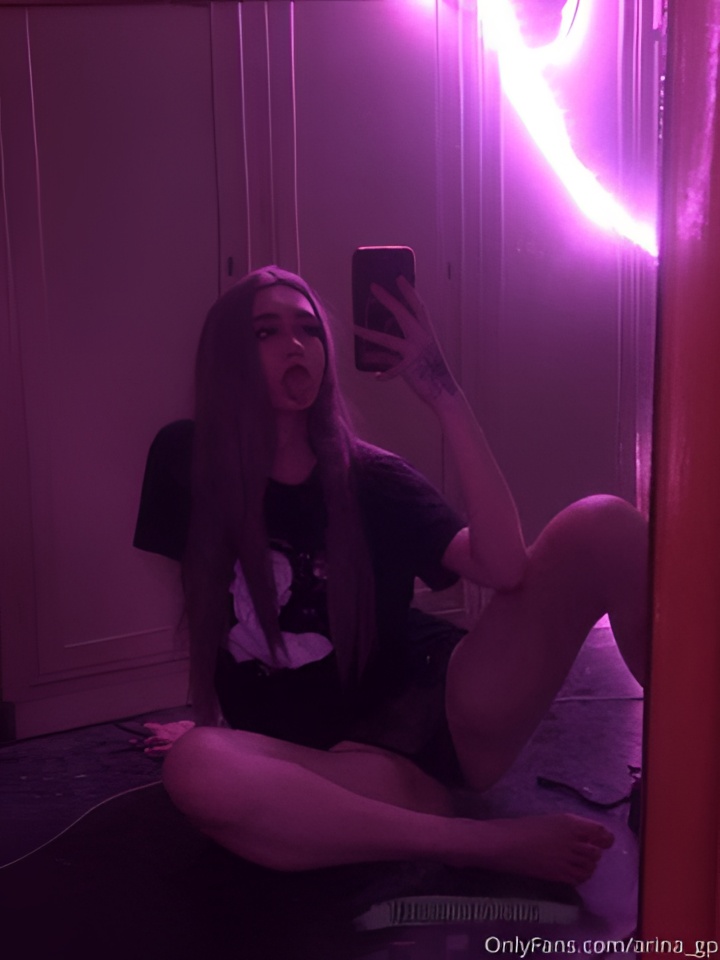 Зина привлекательная девушка из Шимановска цена от 2000 руб