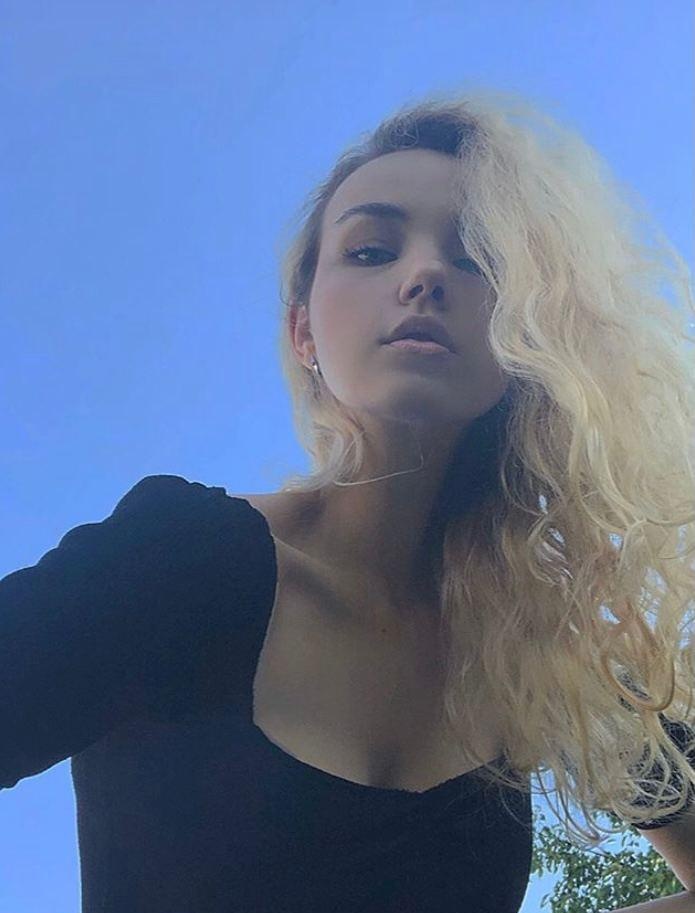 🎥 Нана привлекательная девушка из Шимановска цена от 5000 руб