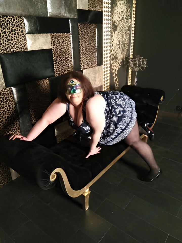 Индивидуалка Медея, доступна для личного знакомства от 2000 руб